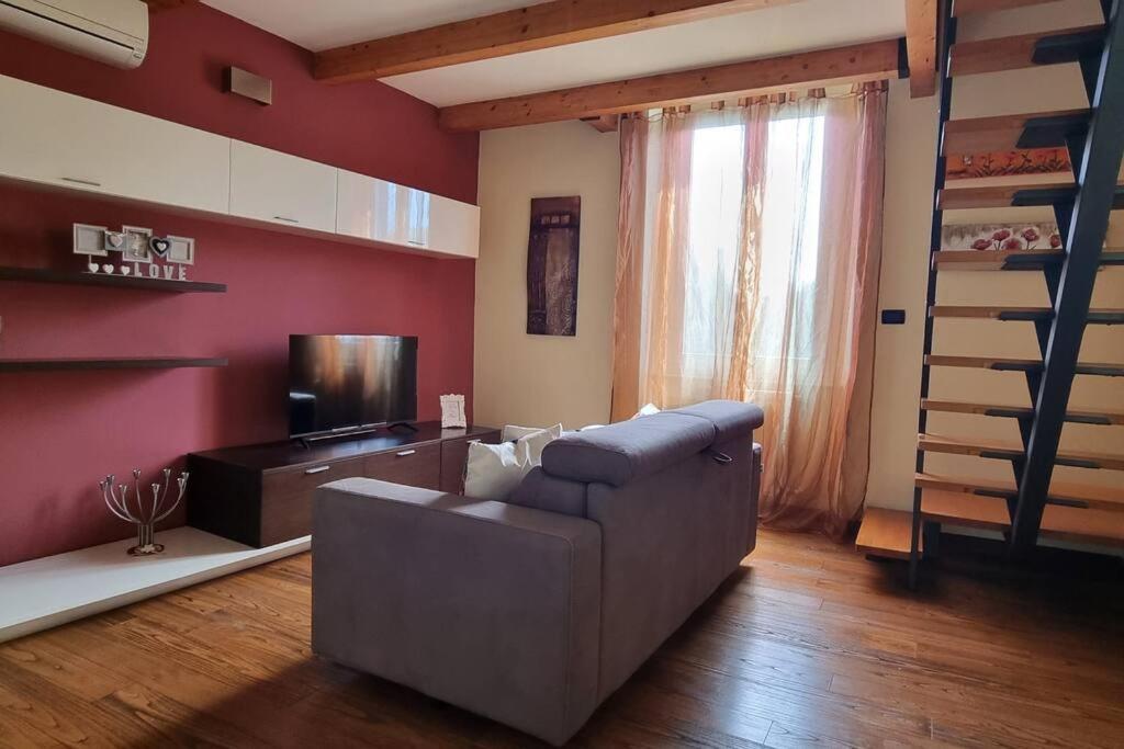 Appartamento La Casina Di Chiara 利沃诺 外观 照片